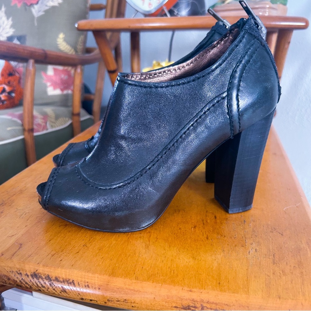 Retro Pumps l Peep toe Heels | booties | Apepazza | 8 | 1940s Style
